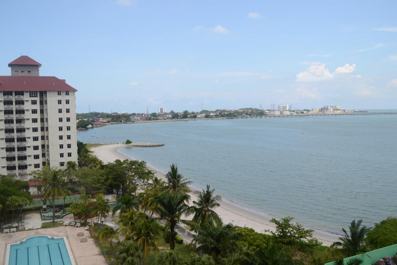Cozy Seaview Glory Beach Resort Anc Port Dickson Esterno foto