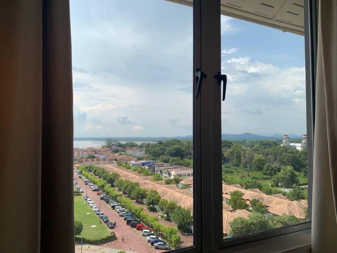 Cozy Seaview Glory Beach Resort Anc Port Dickson Esterno foto