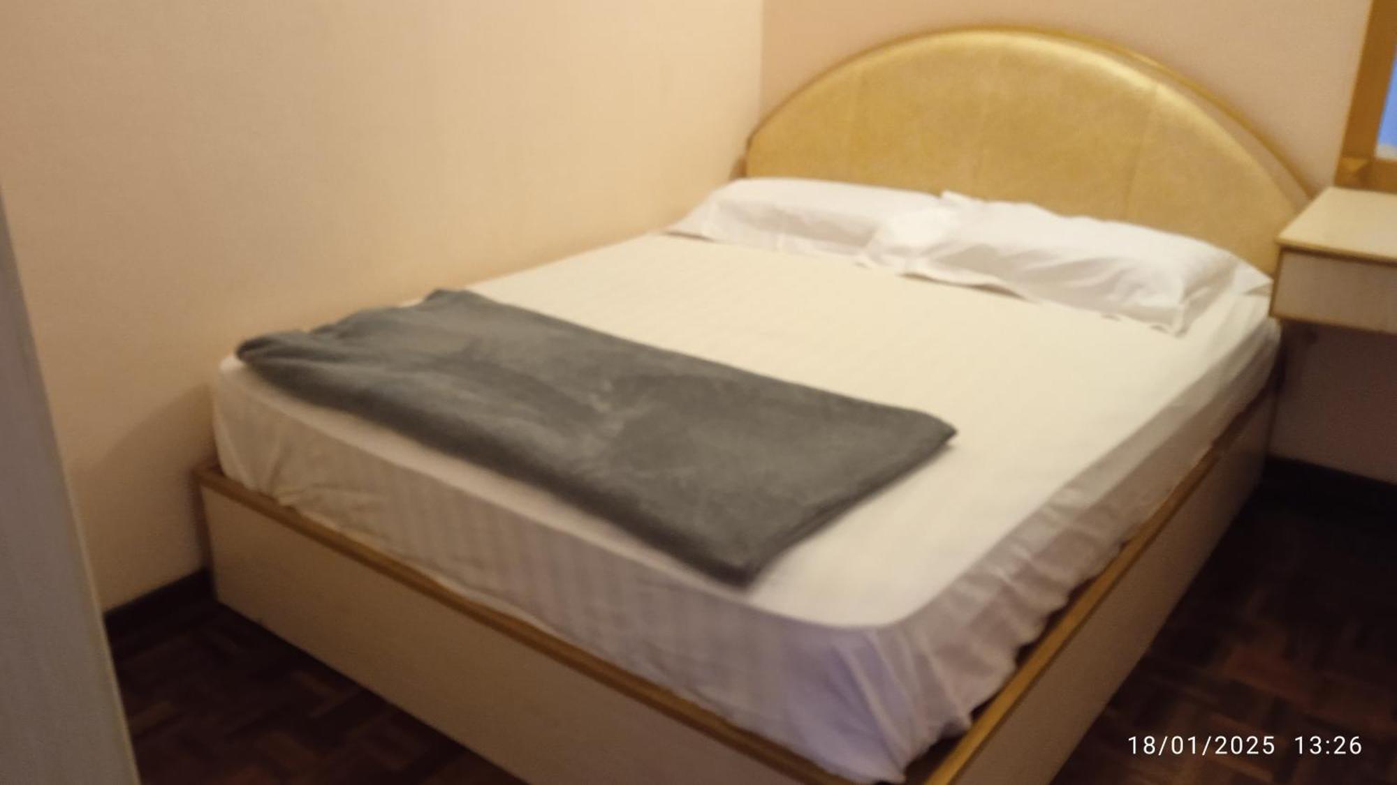 Cozy Seaview Glory Beach Resort Anc Port Dickson Esterno foto